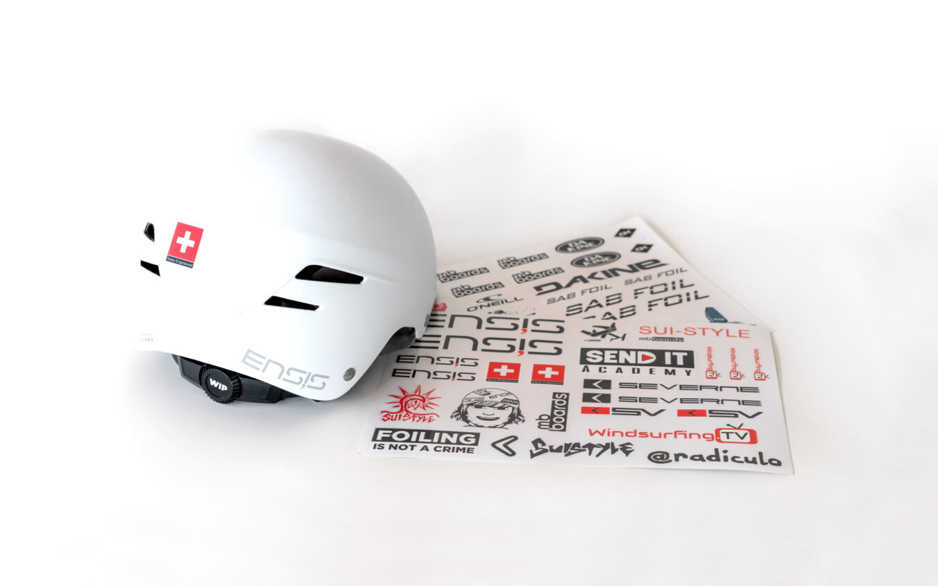 ENSIS Balz Junior Helmet Scope of Delivery